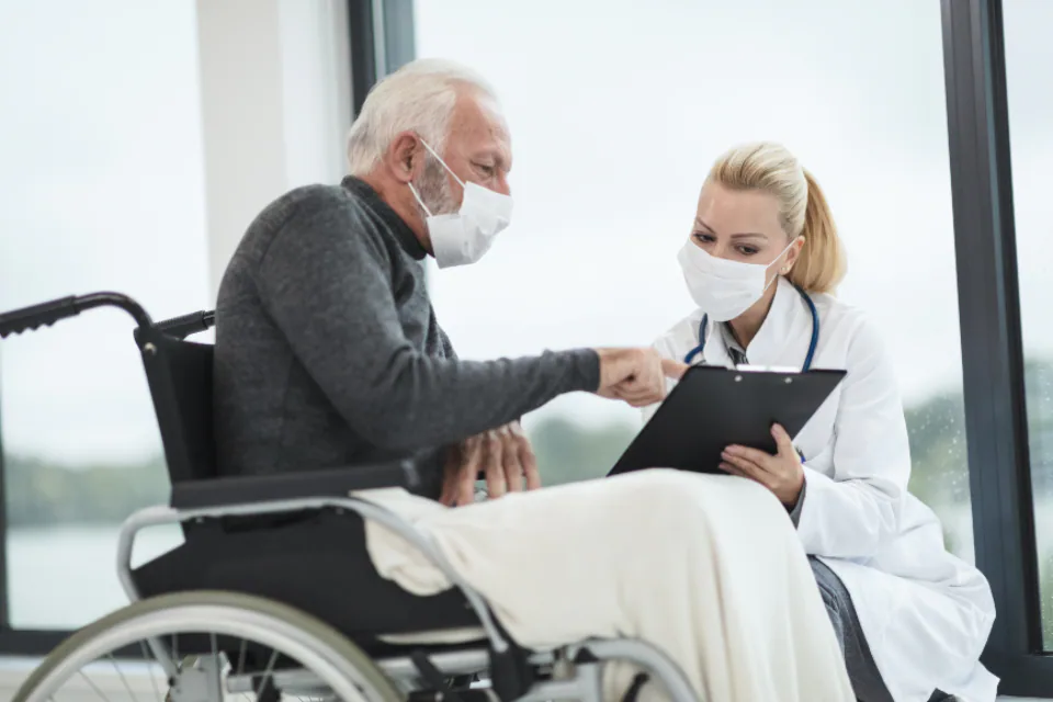 Klinik diş beyazlatma