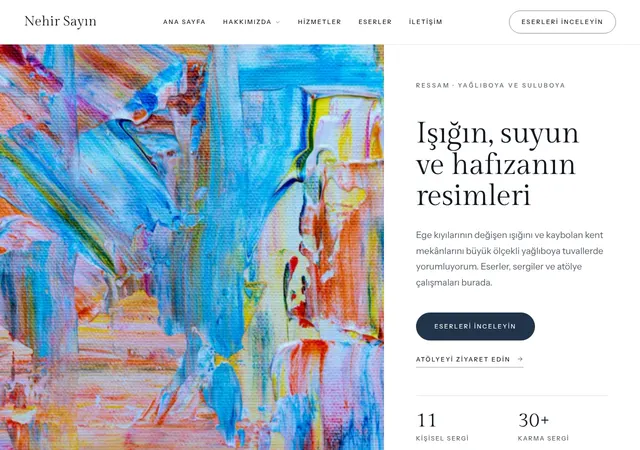 Fırça İzi Ressam Portfolyosu şablonunun ana sayfası: Ressamlar ve görsel sanatçılar için sergi, eser ve atölye odaklı sanatsal portfolyo şablonu.